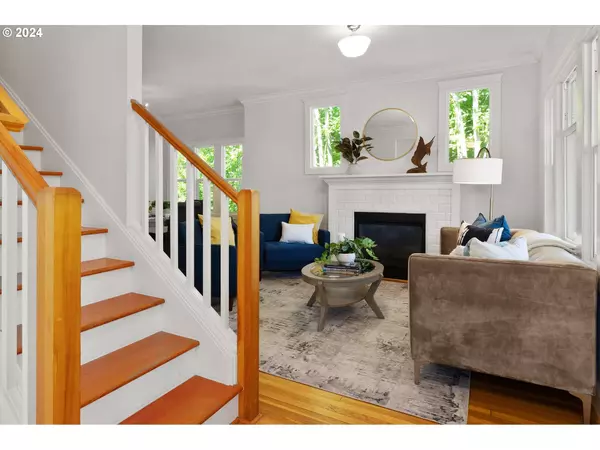 4006 SE LONG ST, Portland, OR 97202