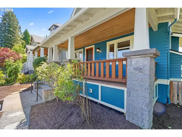 4006 SE LONG ST, Portland, OR 97202