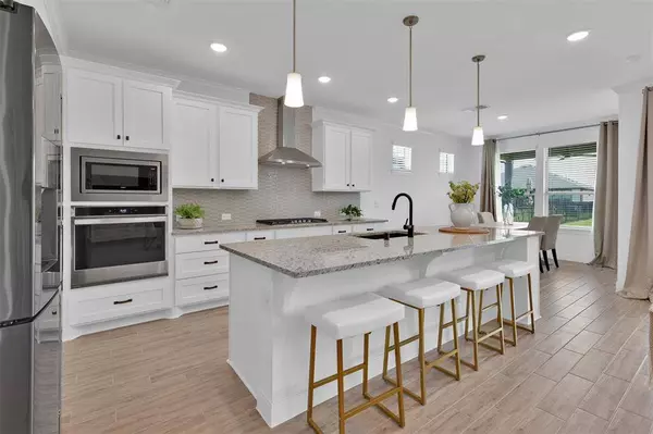 7426 Rolling Stone DR, Fulshear, TX 77441