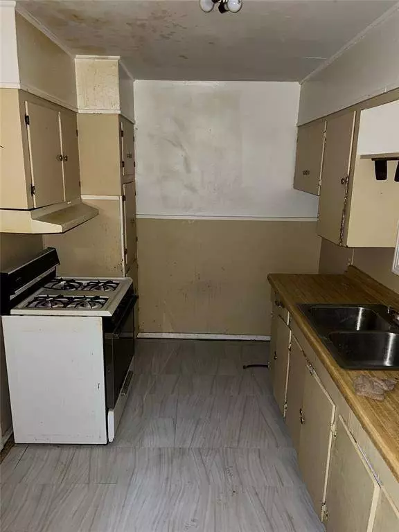 5218 Fairfax Avenue, Shreveport, LA 71108