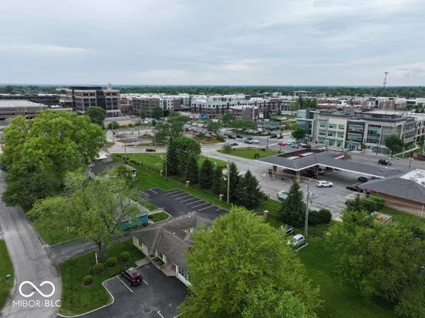 8865 South ST, Fishers, IN 46038