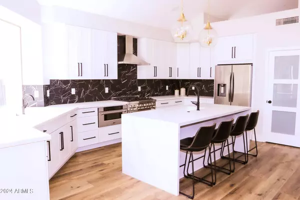 9648 E Davenport Drive, Scottsdale, AZ 85260