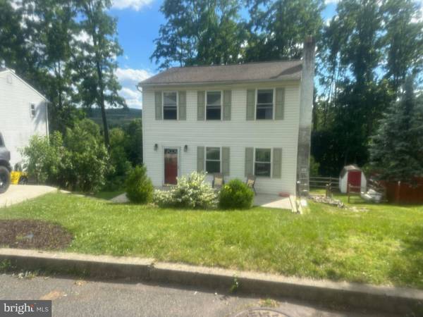 40 LINDY LN, Boyertown, PA 19512