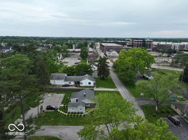 8865 South ST, Fishers, IN 46038