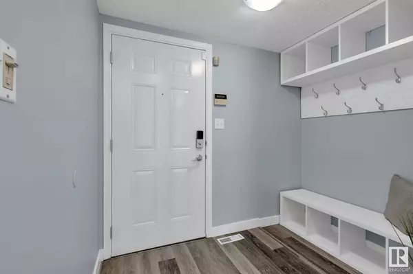 #29 603 YOUVILLE DR E NW, Edmonton, AB T6W 3W1