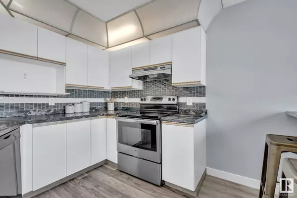 #29 603 YOUVILLE DR E NW, Edmonton, AB T6W 3W1