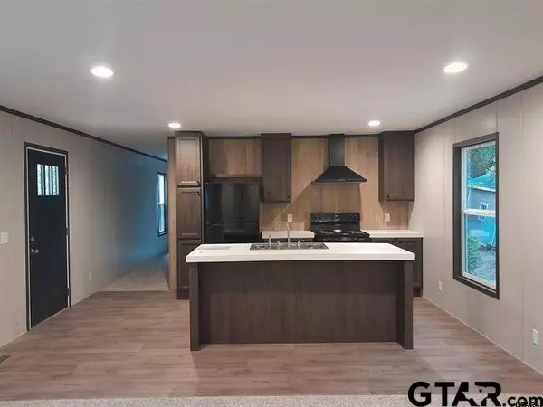 22981 Pin Oak Drive, Flint, TX 75762