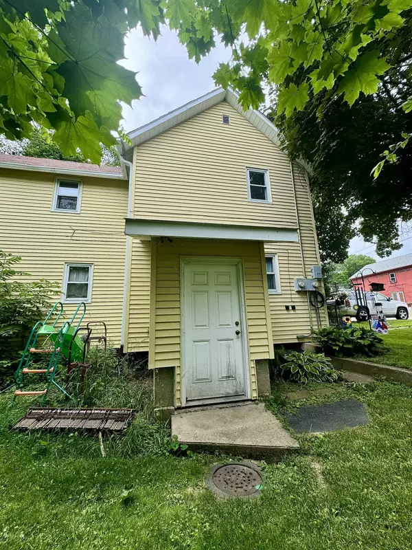 415 E South Street, Stoughton, WI 53589