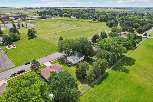 320 S Cleveland Avenue, Deforest, WI 53532