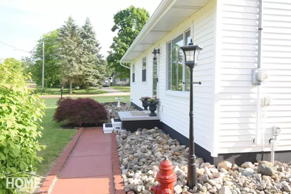 801 Lamb Street, Perry, MI 48872