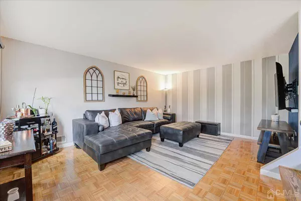 12 Adams PL, Sayreville, NJ 08859