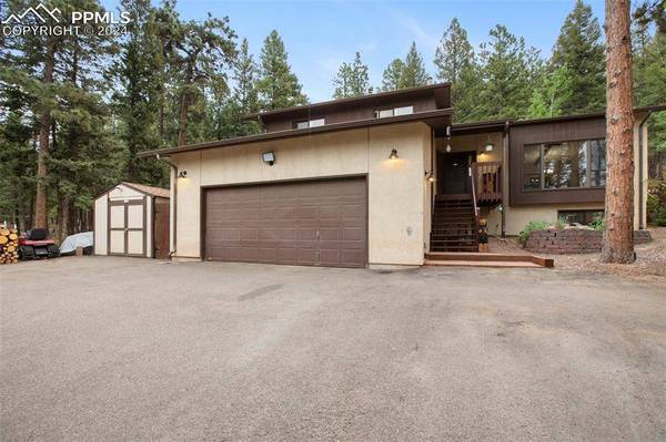 1150 Pine Ridge RD, Woodland Park, CO 80863