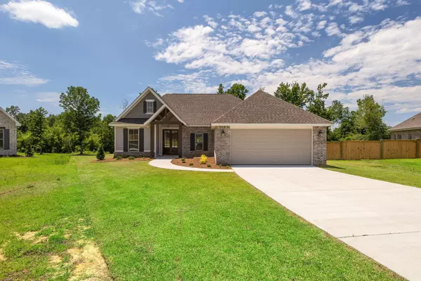 35 Dora Ln, Hattiesburg, MS 39402