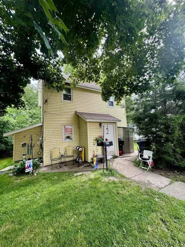 415 E South Street, Stoughton, WI 53589