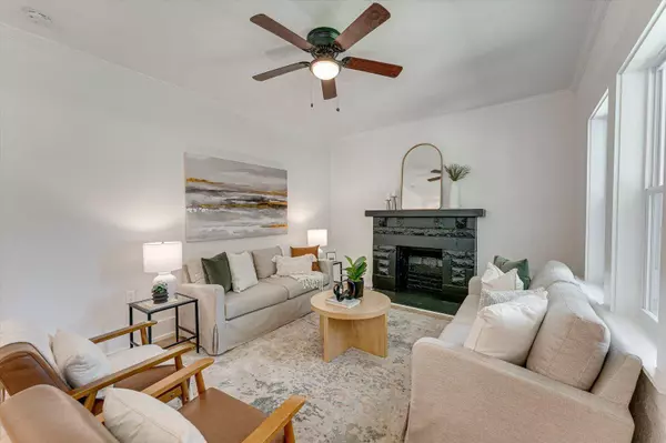 9433 E Brainerd Rd, Chattanooga, TN 37421