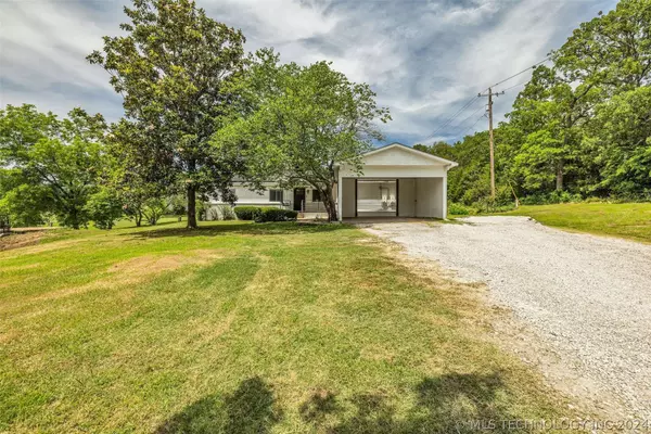 9311 Sahoma Lake RD, Sapulpa, OK 74066