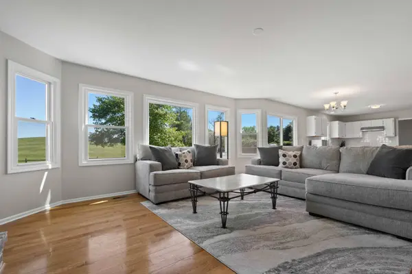 7107 Dada DR, Gurnee, IL 60031