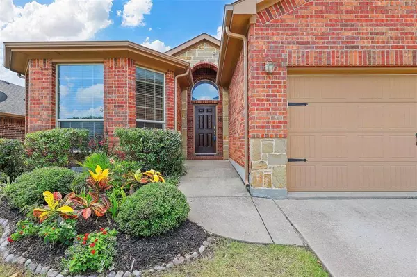 10457 Mono Lake Road, Fort Worth, TX 76177