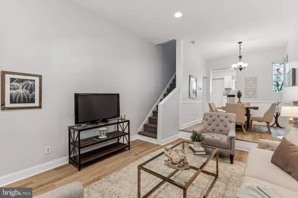 1016 CHRISTIAN ST, Philadelphia, PA 19147