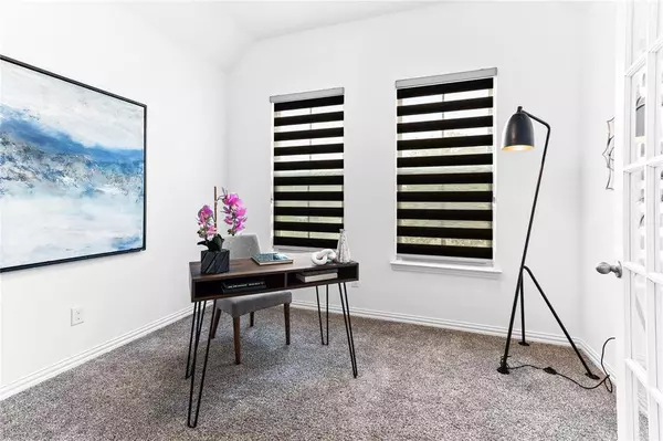 3257 Lakewood Bluffs Trail, Lewisville, TX 75010