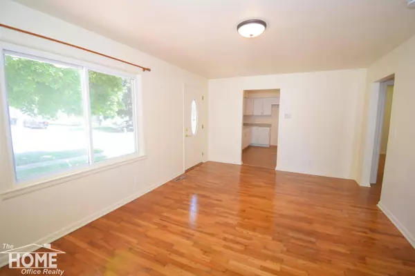 1011 N Dewey Street, Owosso, MI 48867