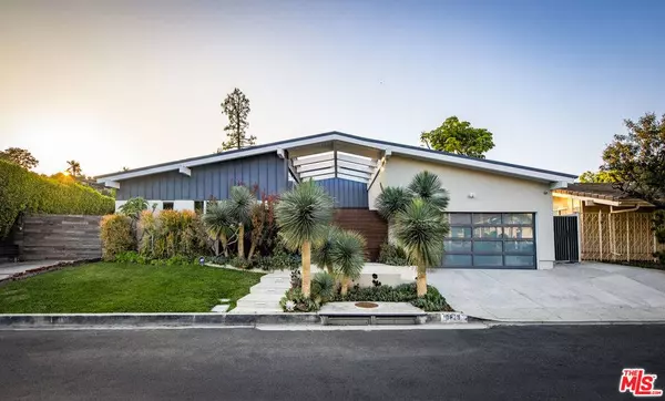 10829 Alta View DR, Studio City, CA 91604