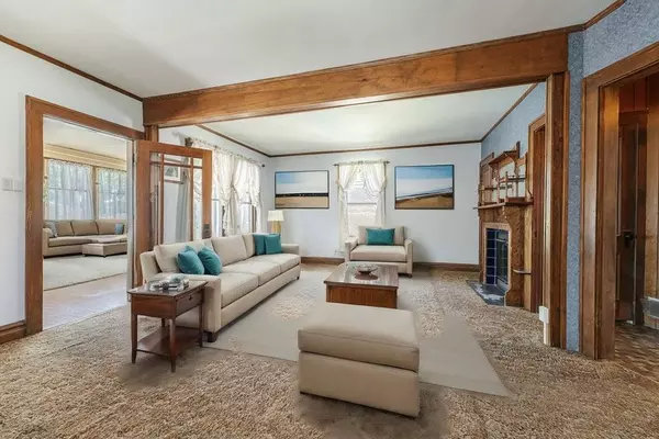 12215 Greenwood AVE, Blue Island, IL 60406