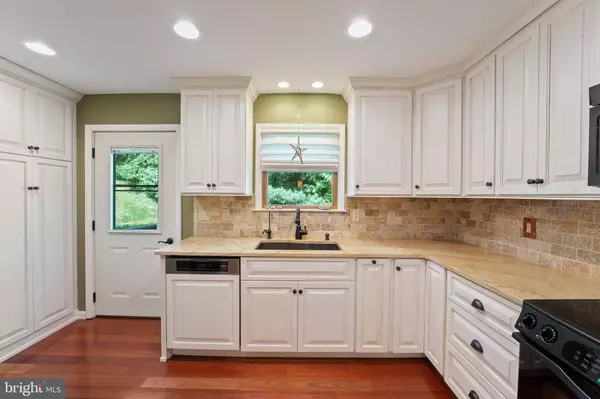 7 NOVA LN, West Grove, PA 19390