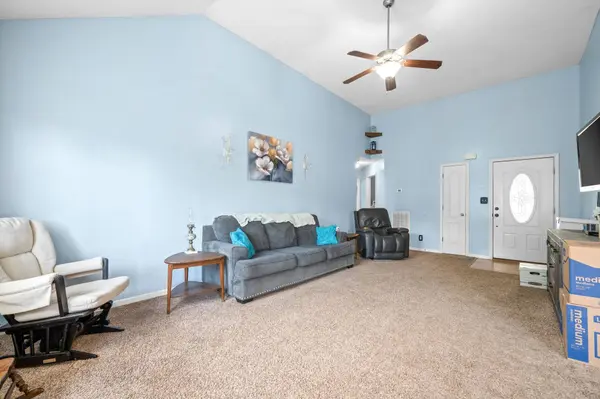 424 Piney Dr, Clarksville, TN 37042