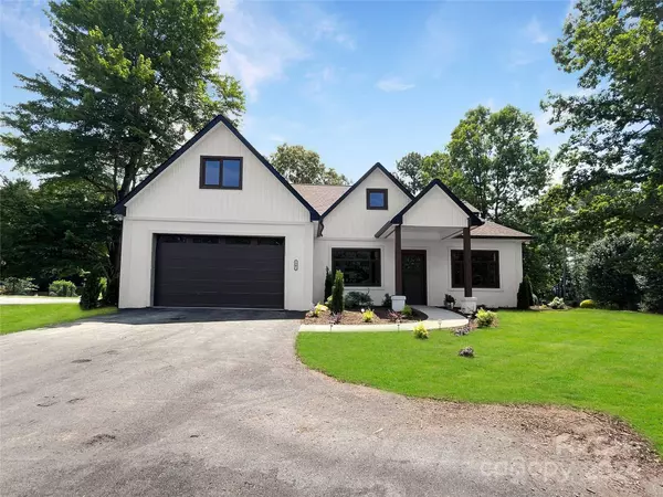 10 Trey CT, Granite Falls, NC 28630