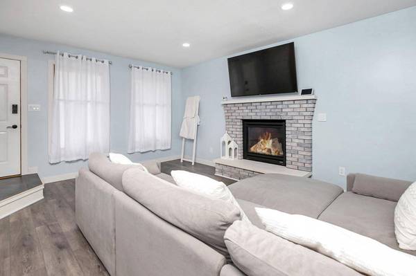 5520 28th AVE NW, Rochester, MN 55901