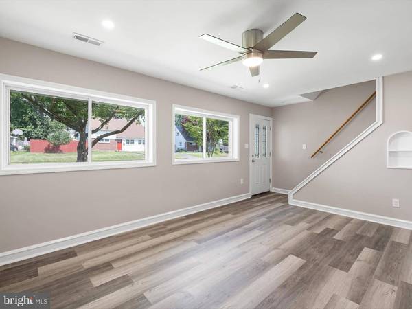 1104 DILWORTH RD, Wilmington, DE 19805