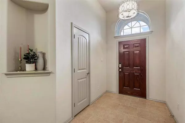 10457 Mono Lake Road, Fort Worth, TX 76177