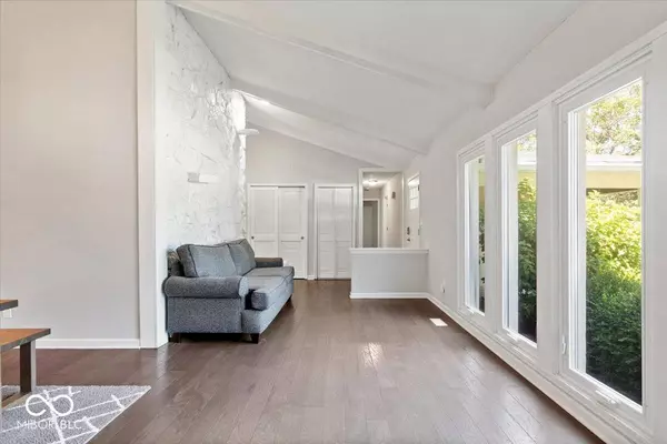 103 Glenwood LN, Fishers, IN 46038