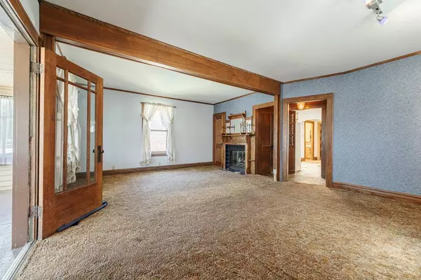 12215 Greenwood AVE, Blue Island, IL 60406