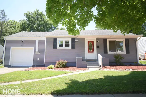 1011 N Dewey Street, Owosso, MI 48867