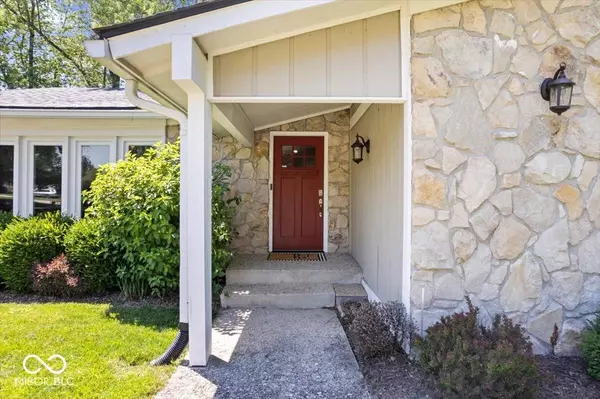 103 Glenwood LN, Fishers, IN 46038