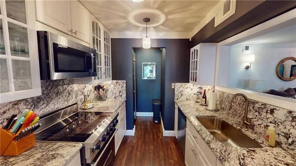 5012 Grand AVE #C, Kansas City, MO 64112