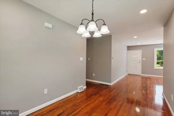 240 SWEDESFORD RD, North Wales, PA 19454