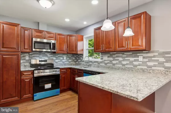 240 SWEDESFORD RD, North Wales, PA 19454