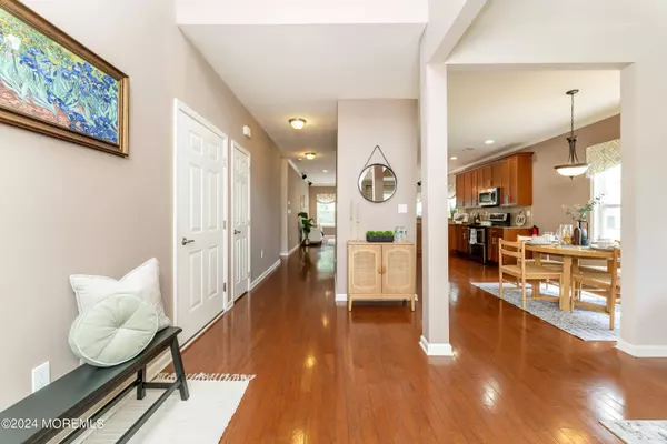 44 Honeysuckle Drive, Manahawkin, NJ 08050