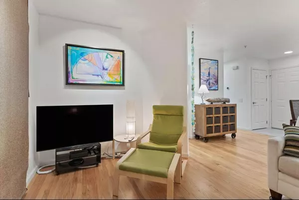 639 N Riverpoint Unit H-103 Blvd #H-103, Spokane, WA 99202