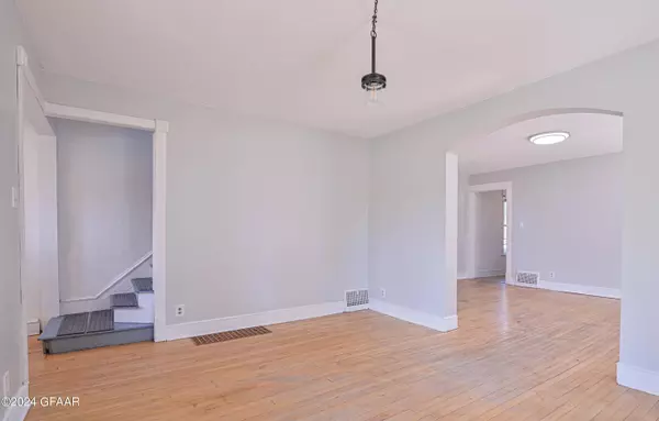 519 CHERRY Street, Grand Forks, ND 58201