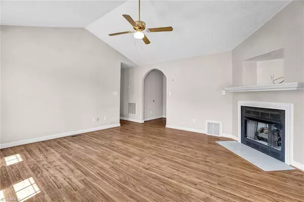 4850 Regalwood DR, Winston Salem, NC 27107