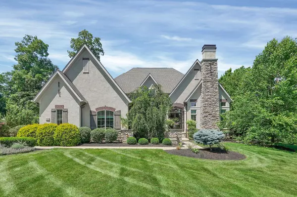 2118 Woodland Hall Drive, Delaware, OH 43015