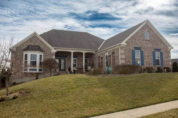 7320 Keltner Dr, West Chester, OH 45069