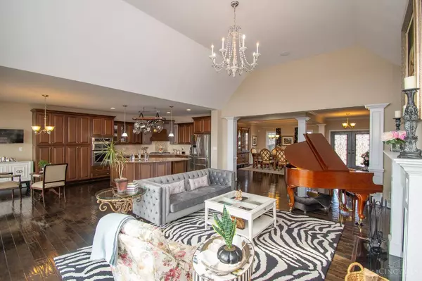 7320 Keltner Dr, West Chester, OH 45069