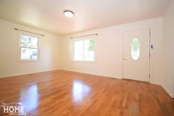 1011 N Dewey Street, Owosso, MI 48867