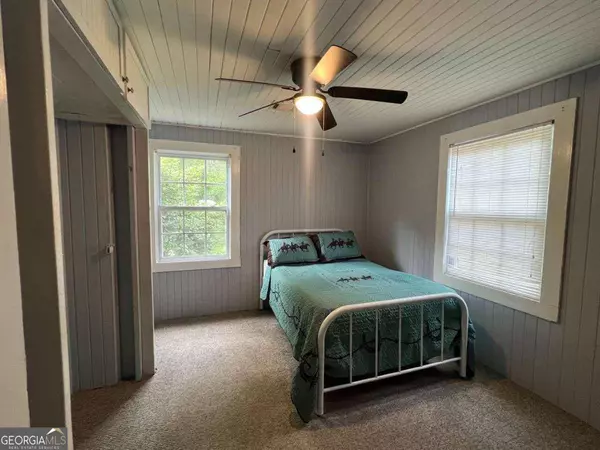 18 Harvey Womack RD, Hazlehurst, GA 31539