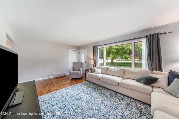 1638 E Stoll Road, Lansing, MI 48906, Lansing, MI 48906